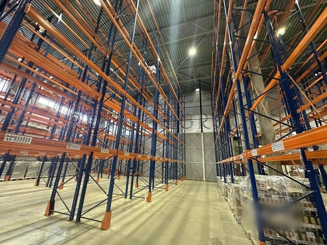 Сдается склад, 4 000 м² — фото 1