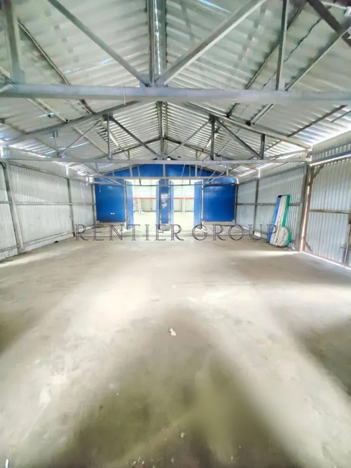 Сдается склад, 2 500 м² — фото 1