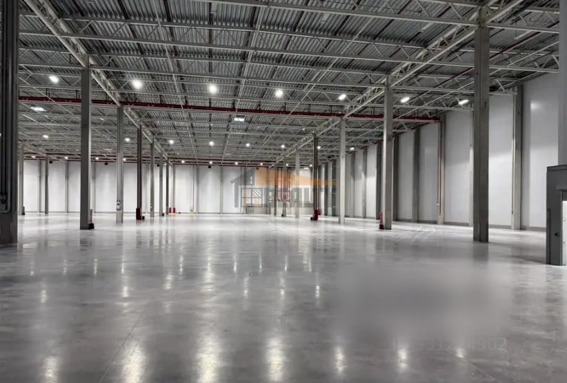 Сдается склад, 35 000 м² — фото 1
