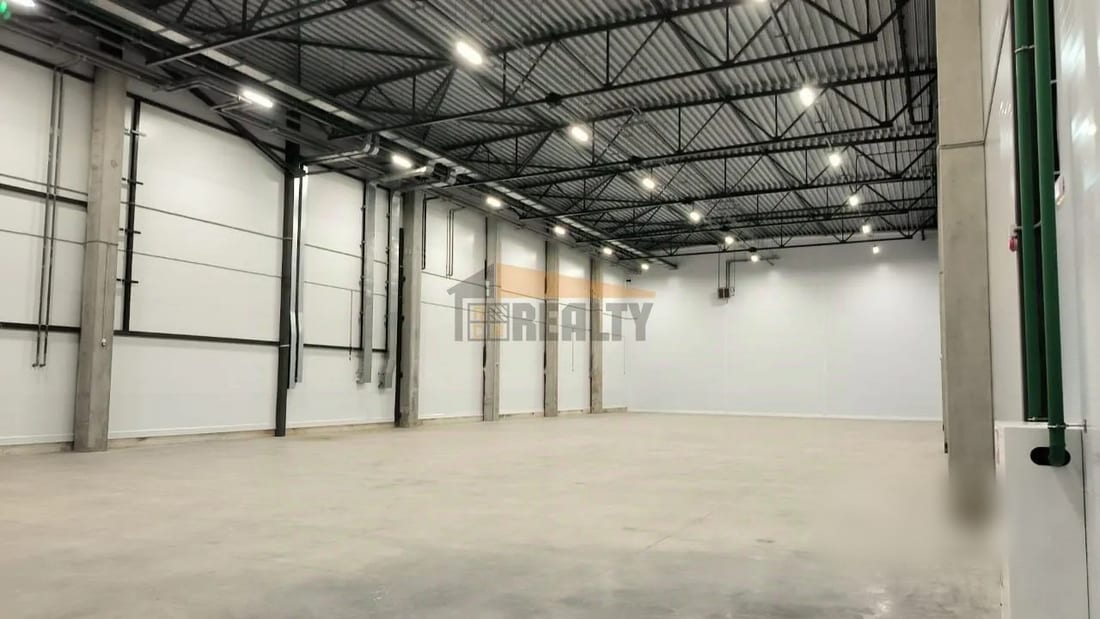 Сдается склад, 3 048 м² — фото 1
