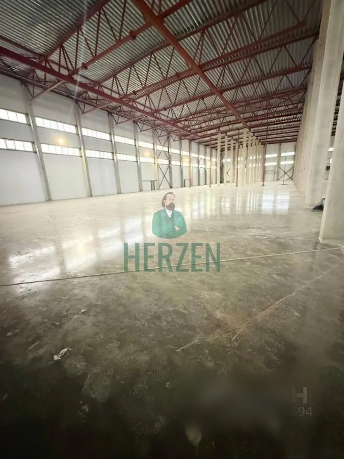 Сдается помещение свободного назначения, 2 500 м² — фото 1