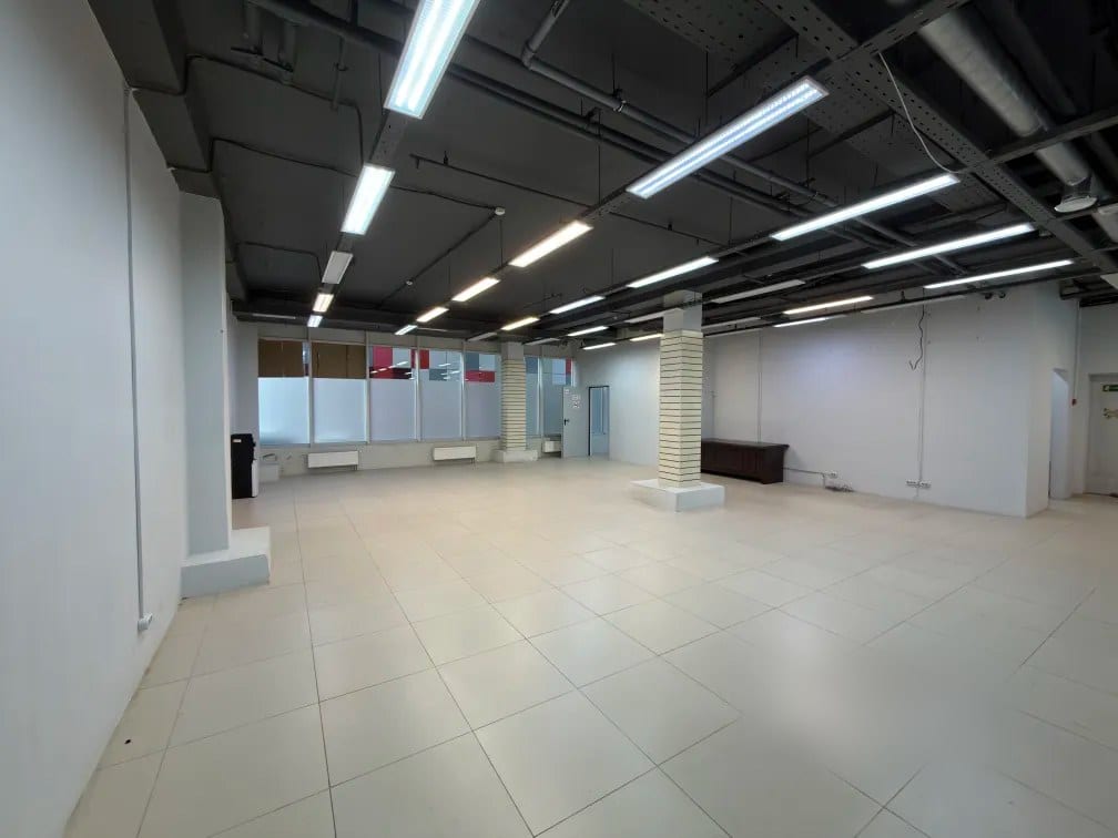 Сдается помещение свободного назначения, 184 м² — фото 1