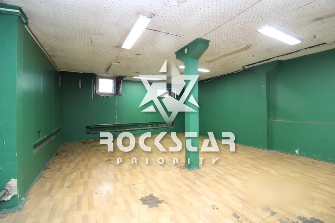 Сдается помещение свободного назначения, 232,6 м² — фото 1