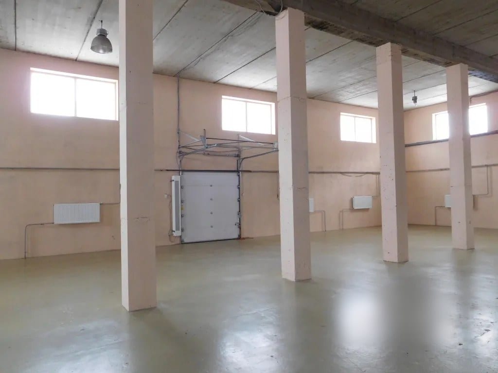 Сдается склад, 3 000 м² — фото 1