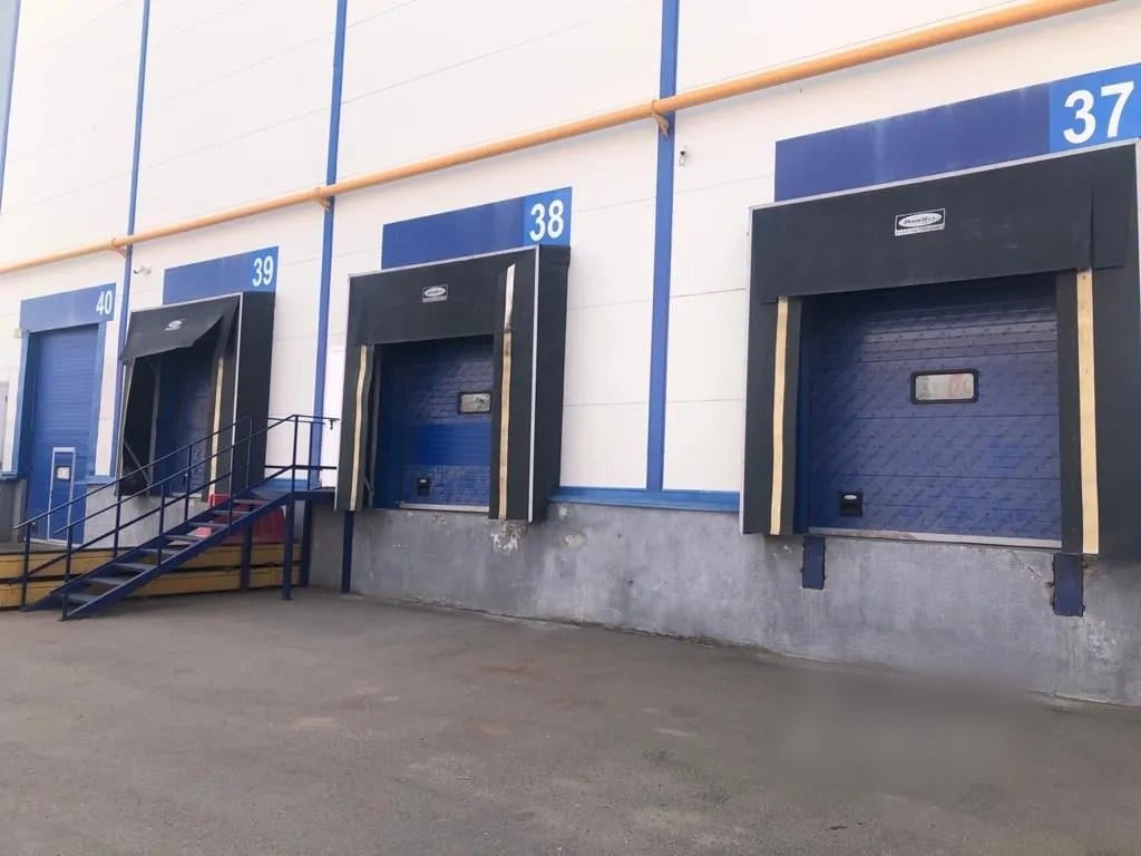Сдается помещение свободного назначения, 1 300 м² — фото 1