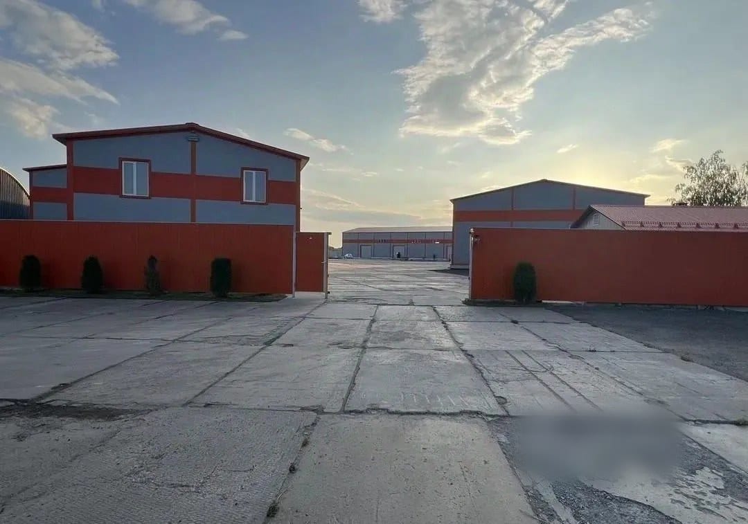 Сдается склад, 1 100 м² — фото 1