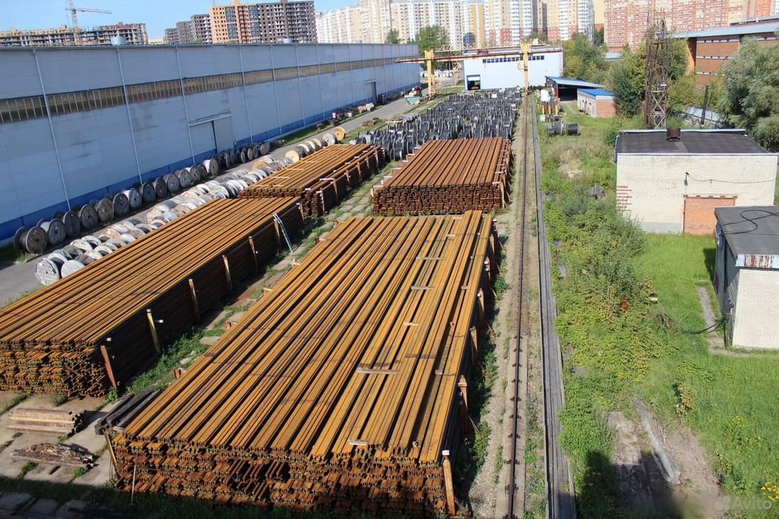 Открытая площадка 10000 м², Склад, Под кранами — фото 1
