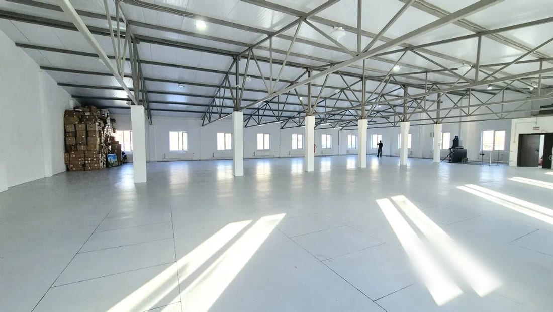 Сдается склад, 601 м² — фото 1