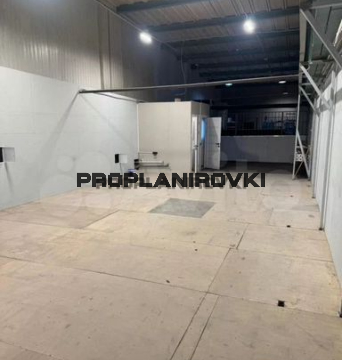 ЛОТ 3131. БЕЗ КОМИССИИ! ПРЕДЛОЖЕНИЕ ОТ СОБСТВЕННИКА! Сдается помещение свободного назначения для склада, мастерской, производства и других видов аренды.

Подведены все коммуникации, высота потолка - 5м.

НДС включен в стоимость. Залог - 1 мес. Звоните прямо сейчас!