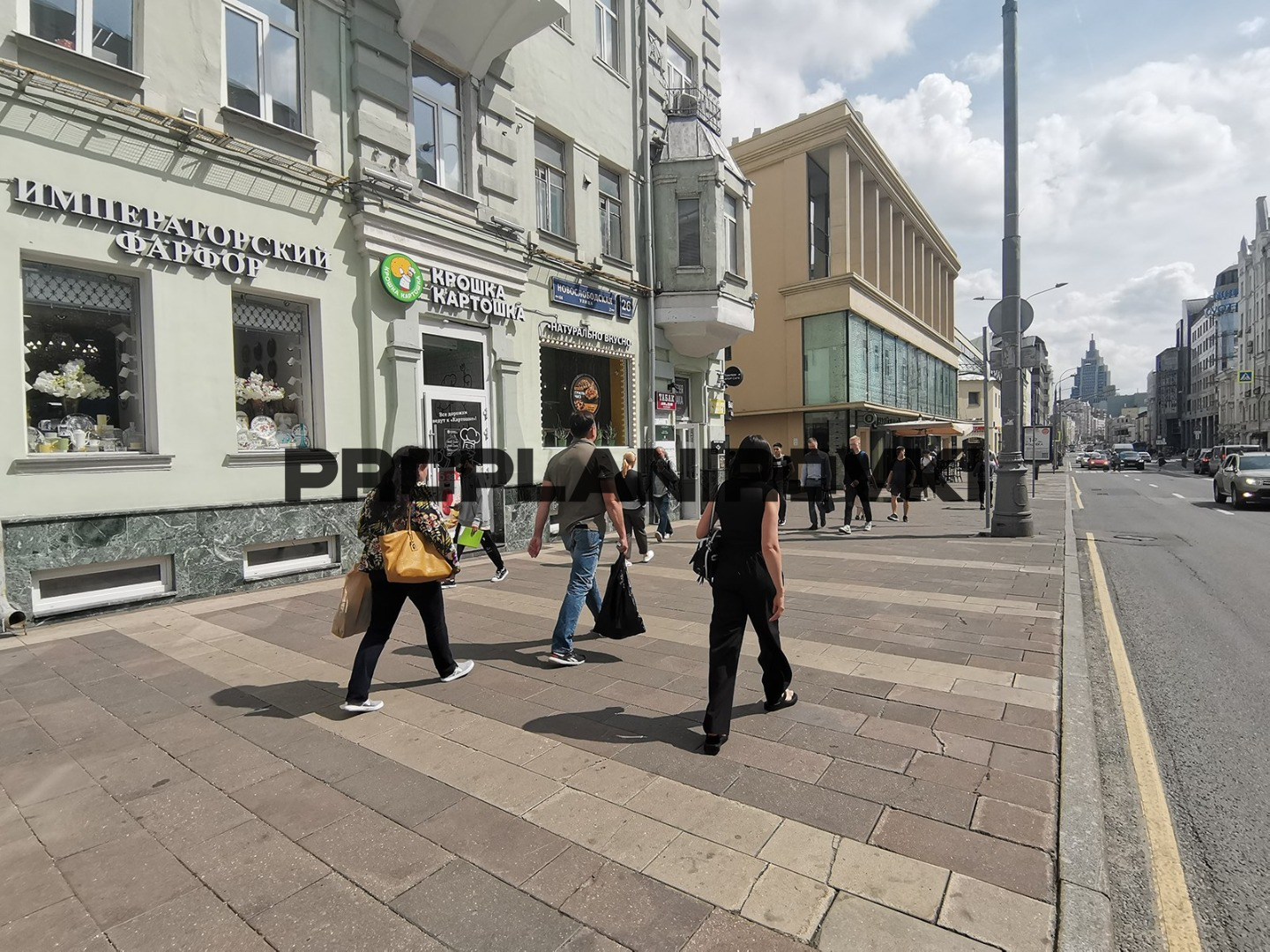 БЕЗ КОМИССИИ!ПРЕДЛОЖЕНИЕ ОТ  СОБСТВЕННИКА!
Этаж-2

Высота потолков-4 м

Количество окон2

Класс офиса-B+

Юридический адрес-Предоставляется

Кондиционер-Да

Охрана-на входе и видеонаблюдение

Лифт-Да

Состояние-хорошее

Подсобные помещения-Нет

Возможна перепланировка-Нет

Коммунальные платежи-включ