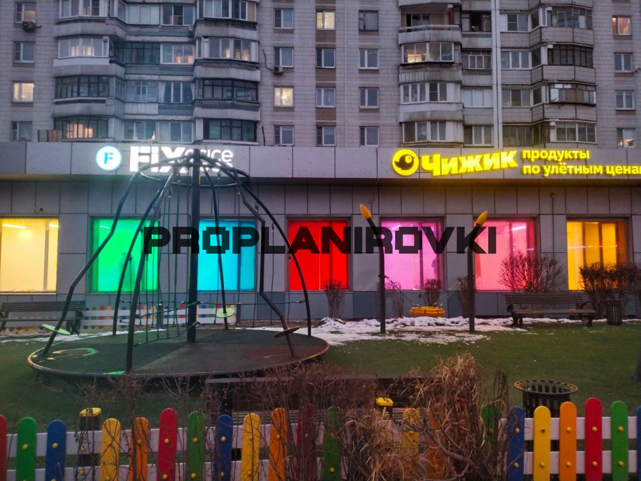 ЛОТ 3206. БЕЗ КОМИССИИ! ПРЕДЛОЖЕНИЕ ОТ СОБСТВЕННИКА! Сдаются в аренду торговые площади. 

Хорошая проходимость и постоянный поток рядом расположенных жилых массивов. Разумный торг уместен.

Прямая аренда. Звоните прямо сейчас!