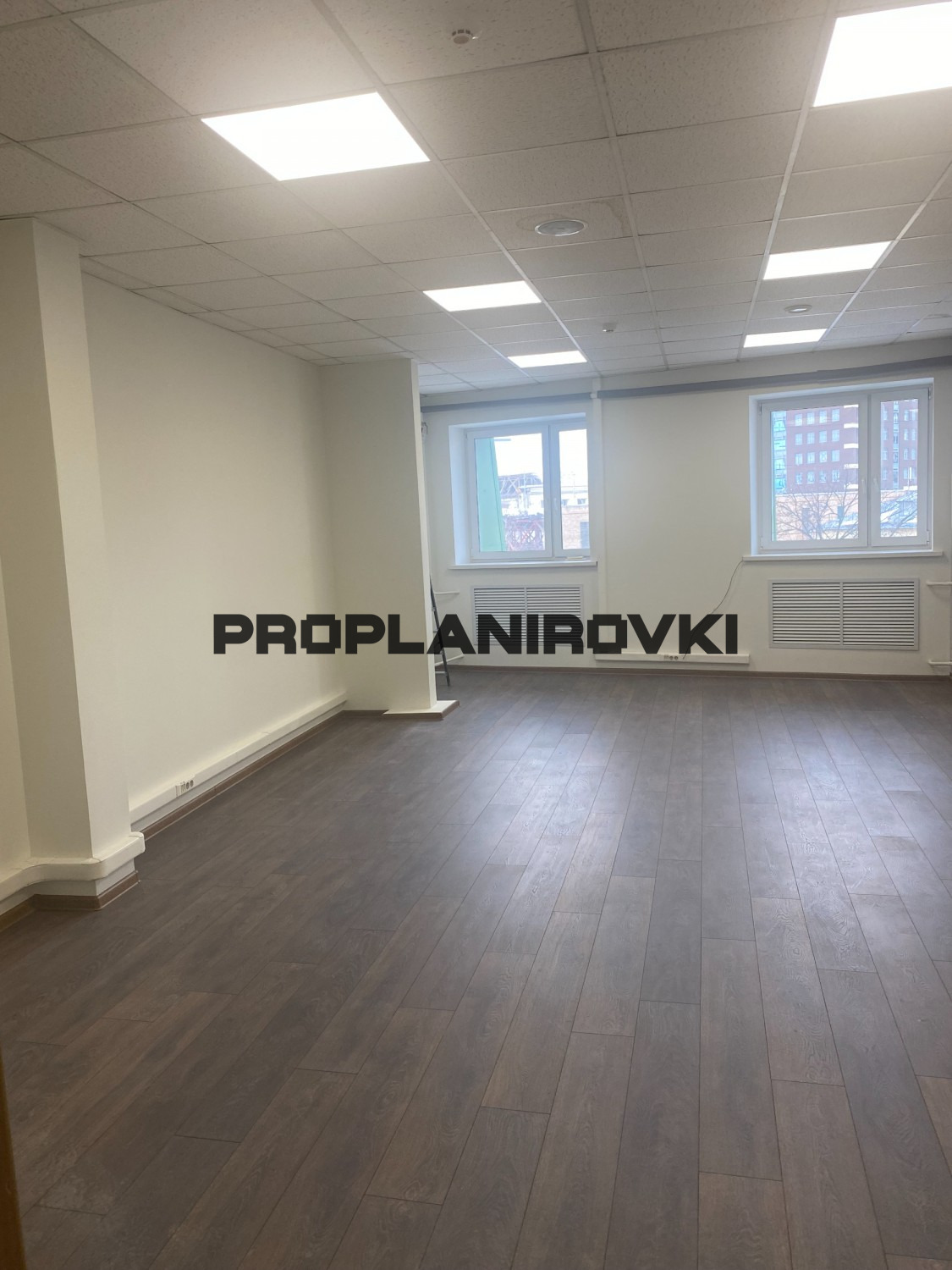 БЕЗ КОМИССИИ!ПРЕДЛОЖЕНИЕ ОТ СОБСТВЕННИКА!
Этаж:	5-й этаж
Назначение помещения:	под офис
Дополнительно:	коммунальные платежи, ТО, парковка, интернет, уборка

Офисный Центр « Михайловский» представляет собой 6-ти этажное здание (1 подземный) , общей площадью – 7 869,4 кв.м. расположенное по адресу: г.