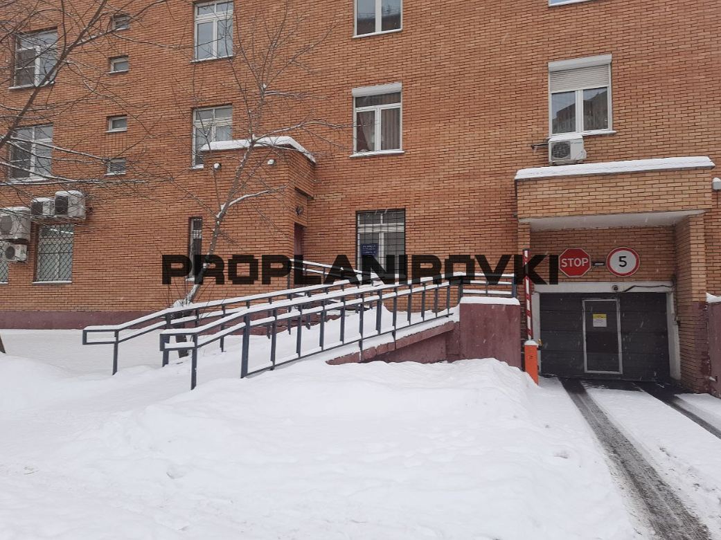 БЕЗ КОМИССИИ!ПРЕДЛОЖЕНИЕ ОТ СОБСТВЕННИКА !

Сдаётся помещение в аренду от собственника на 1 этаже жилого дома

Данное помещение отлично подойдёт для бизнеса, ориентированного на жителей ближайших домов: под дом быта, пункт выдачи заказов или салон красоты.

Основная информация:
- Площадь: 83,3 кв.м 