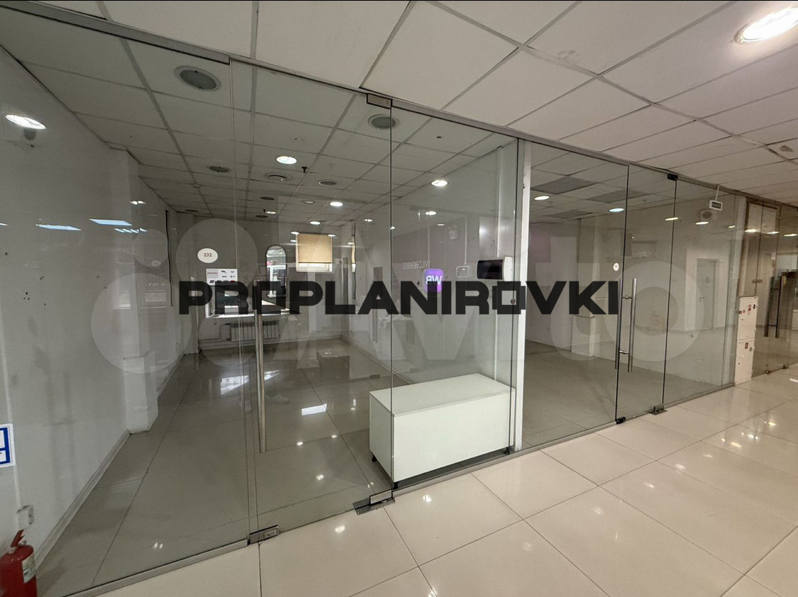 ЛОТ 3205-3. БЕЗ КОМИССИИ! ПРЕДЛОЖЕНИЕ ОТ СОБСТВЕННИКА! Предлагается в аренду площадь с мокрой точкой в ТЦ на втором этаже.

Помещение отлично подходит для торговли, кафе, бытовых услуг, бьюти процедур и другого. Высокая проходимость благодаря соседству с «Бургер Кингом» и «WildBerries». Помещение им