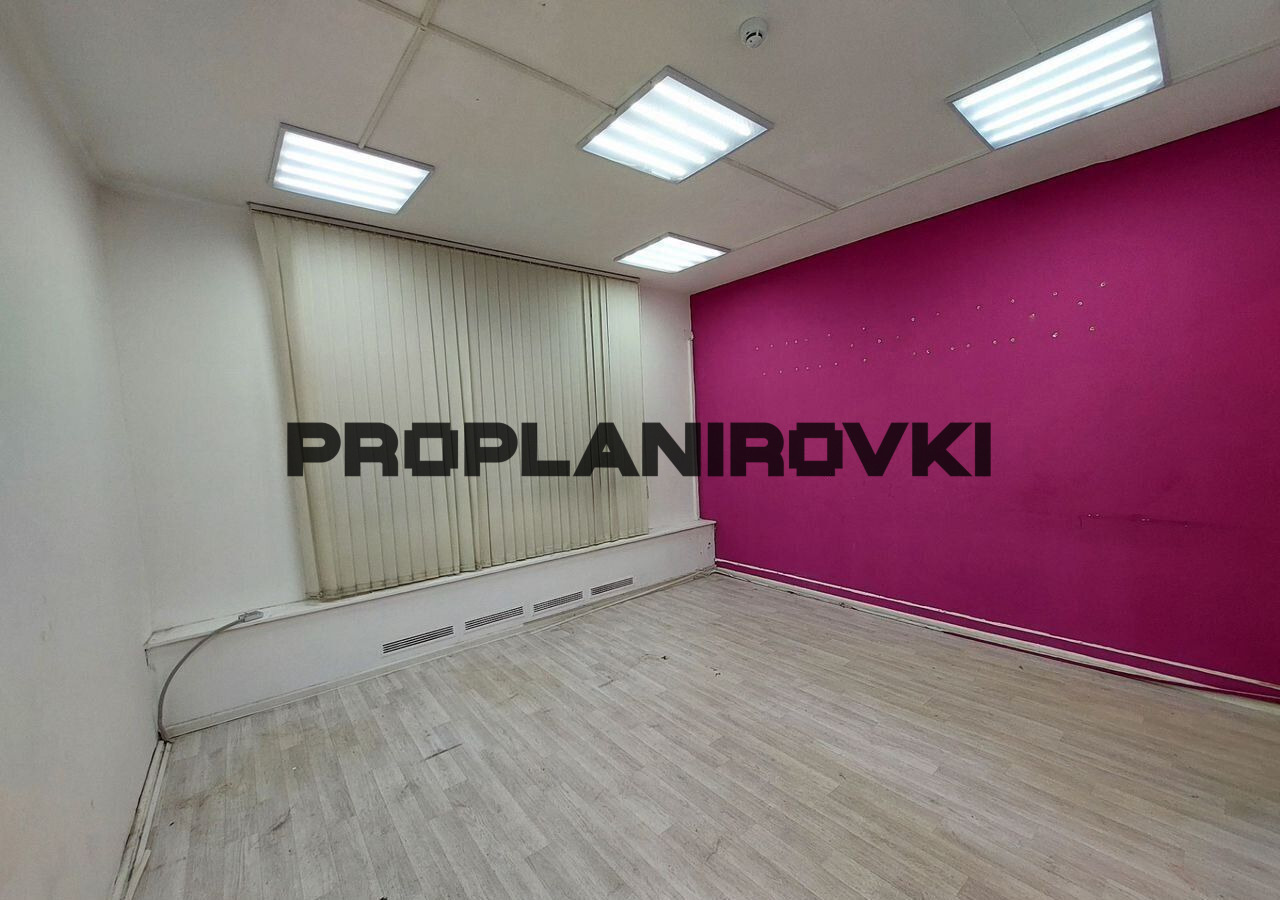 ЛОТ 3232. БЕЗ КОМИССИИ! ПРЕДЛОЖЕНИЕ ОТ СОБСТВЕННИКА! Предлагается в аренду площадь свободного назначения на первом этаже жилого дома. 

Первое помещение от входа, возможен доступ 24/7, пара мокрых точек и санузлов. Залог - 1 мес.

Прямая аренда. Звоните прямо сейчас! 


