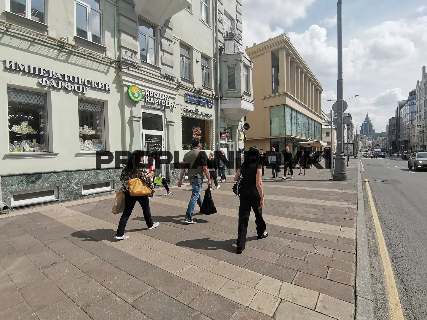 БЕЗ КОМИССИИ!ПРЕДЛОЖЕНИЕ ОТ СОБСТВЕННИКА!
Этаж-3

Высота потолков-3 м

Количество окон-1

Класс офиса-B+

Юридический адрес-Предоставляется

Кондиционер-Да

Охрана-на входе и видеонаблюдение

Лифт-Да

Состояние-отличное

Расположение комнат-коридорная система

Санузел-общий на этаже

Подсобные помещ