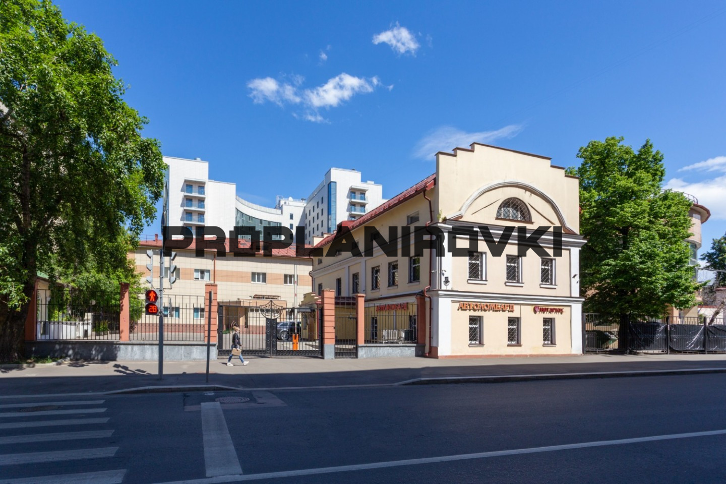 БЕЗ КОМИССИИ!ПРЕДЛОЖЕНИЕ ОТ СОБСТВЕННИКА!
Этаж:	мансарда
Назначение помещения:	под офис
Планировка:	кабинетная
Состояние помещения:	за выездом арендатора
Дополнительно:	уборка, интернет, телефон
