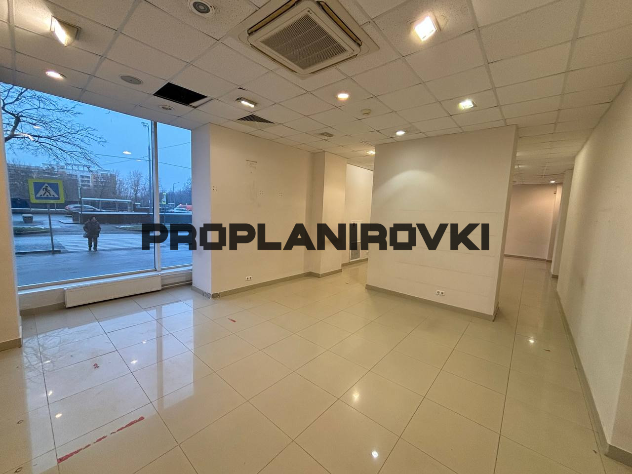 ЛОТ 3257. БЕЗ КОМИССИИ! ПРЕДЛОЖЕНИЕ ОТ СОБСТВЕННИКА! Предлагается в аренду площадь свободного назначения на первой линии.

Отдельный вход с Ленинского проспекта и дополнительный со двора. Рядом остановка общественного транспорта, станции метро Новые Черемушки и Университет в трех - четырех минутах н