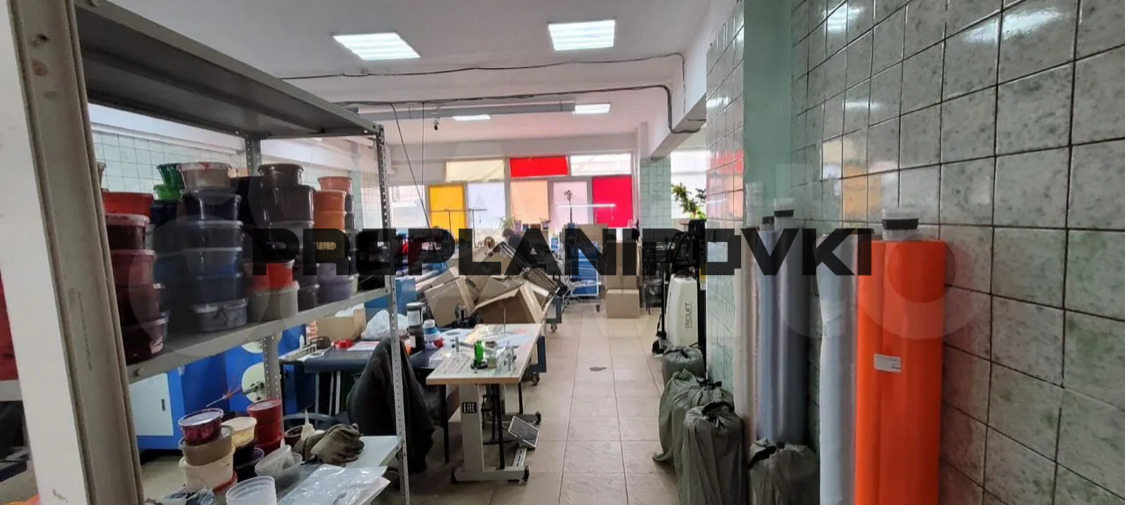 ЛОТ 3258. БЕЗ КОМИССИИ! ПРЕДЛОЖЕНИЕ ОТ СОБСТВЕННИКА! Сдается в аренду помещение с отдельной входной группой, на первой линии.

Удобный подъезд для легкового и грузового транспорта. Помещение можно использовать под швейный цех, столярные работы, типография, склад+производство и тд, мокрая точка есть.