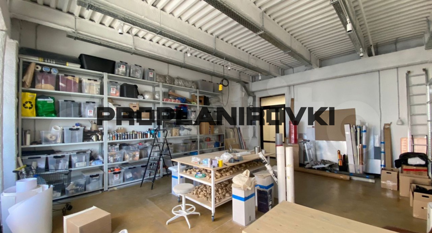 ЛОТ 3225. БЕЗ КОМИССИИ! ПРЕДЛОЖЕНИЕ ОТ СОБСТВЕННИКА! Предлагается в аренду складское помещение.

Грузовые и пассажирский лифты, круглосуточный доступ с пропуской системой, паркинг. Рассматривается производство и хранение. Центральное отопление. Залог - 1мес. Рассматриваются: шоурум, офис, швейный ил