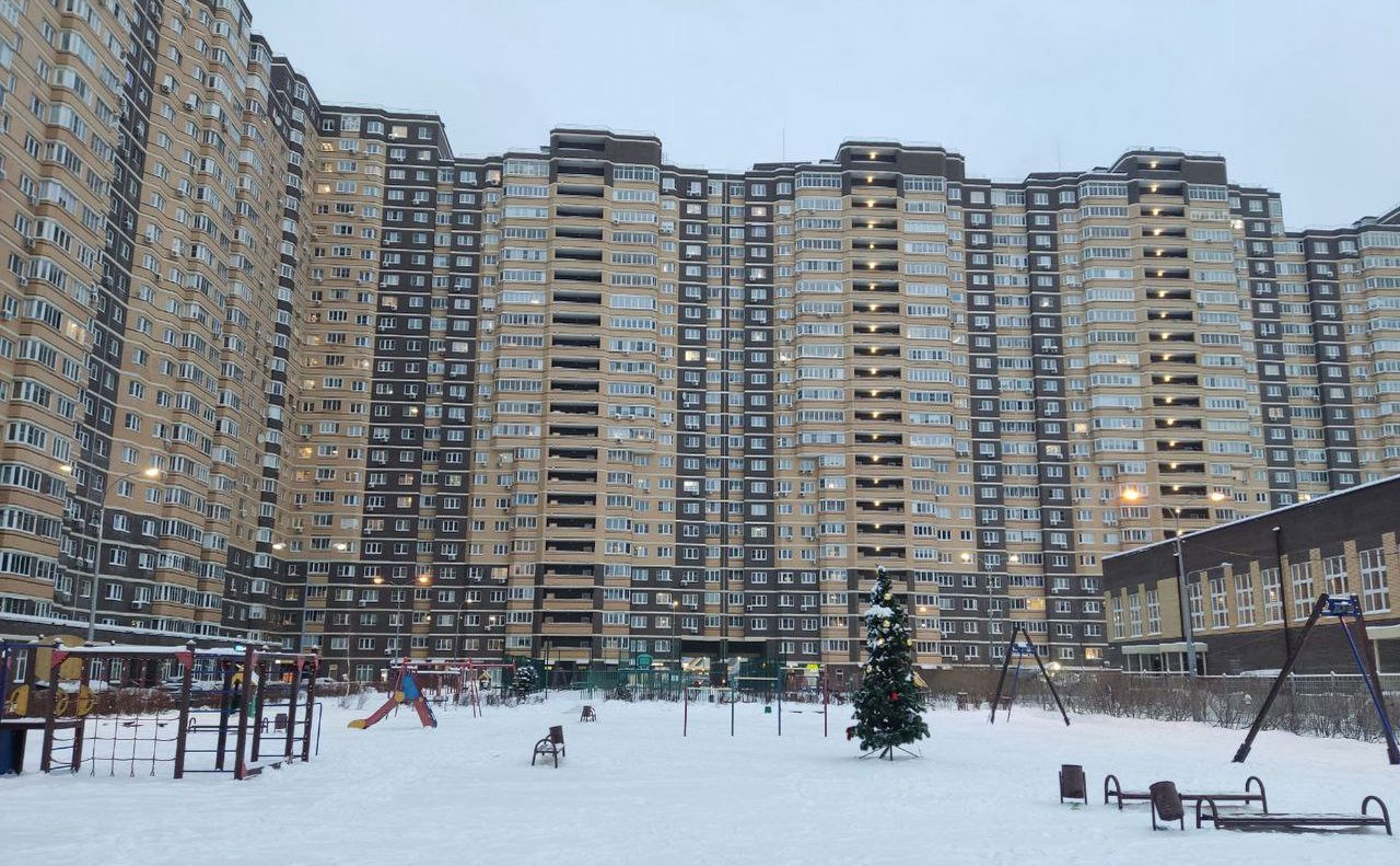 Старое Дмитровское шоссе 11